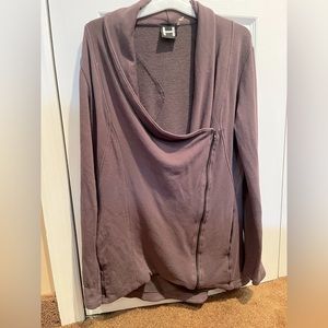 H by Bordeaux women’s cardigan with side zipper. Great condition.